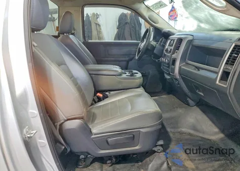 2017 Ram 1500 St z USA, uszkodzony, nr VIN 3C6JR6AGXHG783304